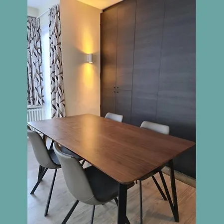 Uniek Gelegen In Oostende! Ostenda